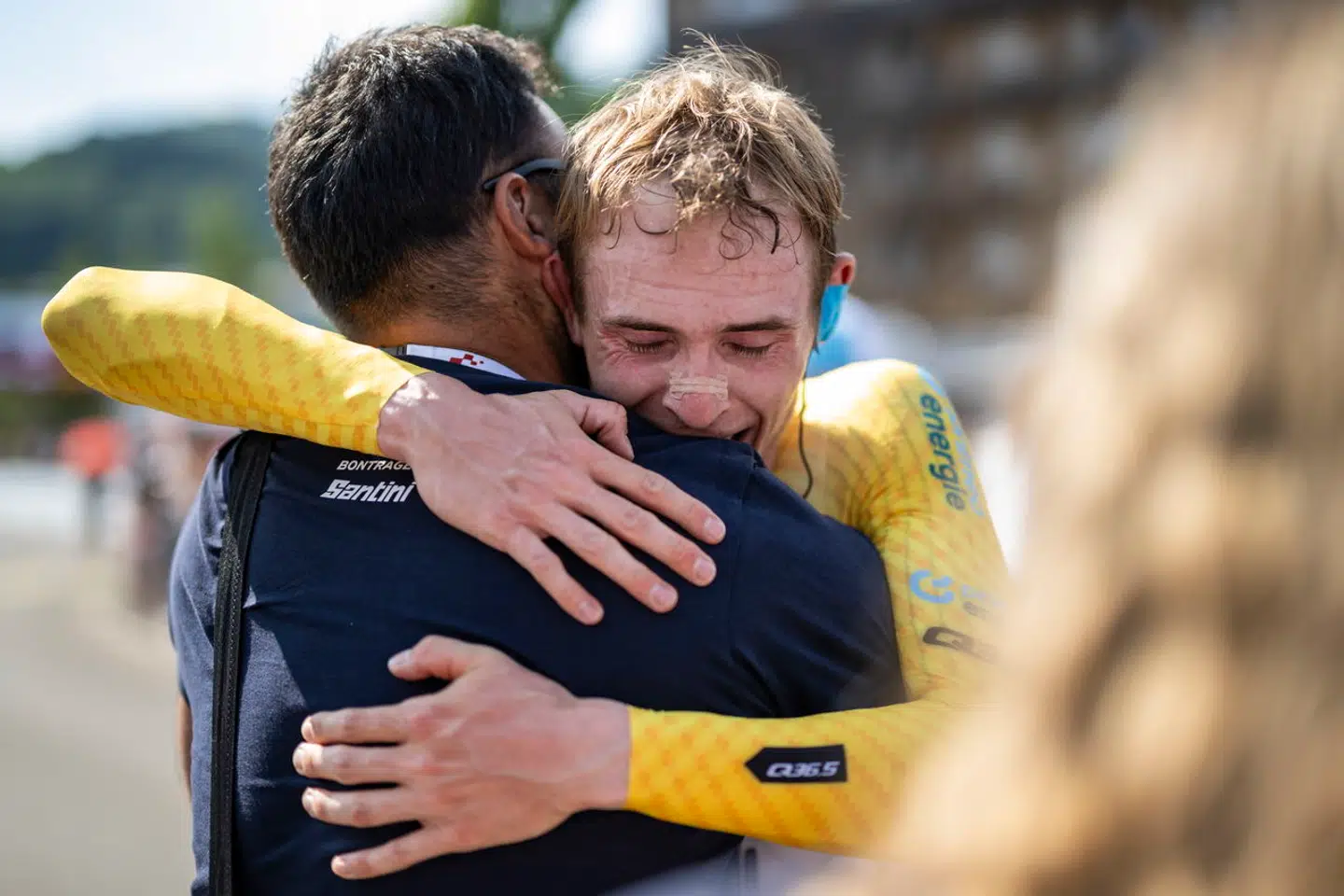 Mattias Skjelmose var rørt, da han krydsede målstregen ved den afsluttende enkeltstart og kunne kalde sig vinder af Schweiz Rundt.