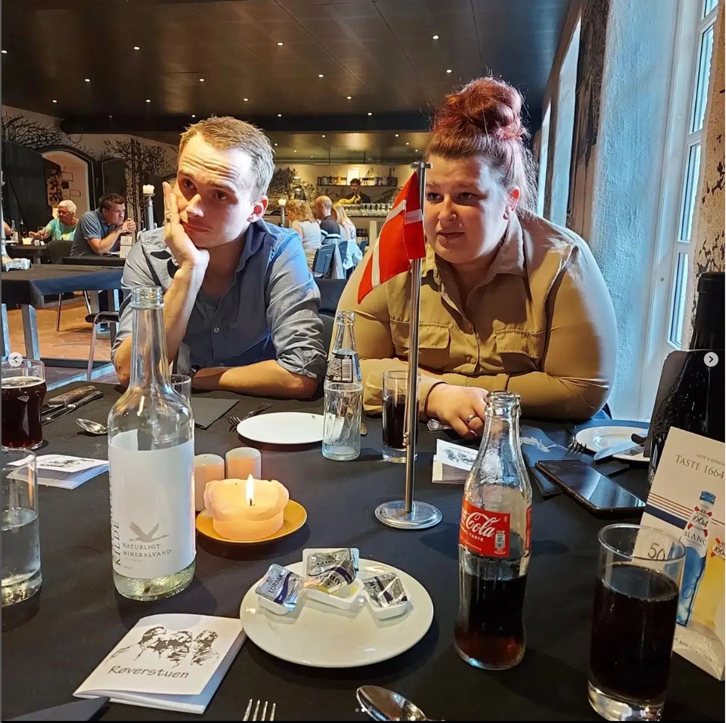 Jesper Jensen tilstod i januar drabet og ét drabsforsøg og modtog en dom på 12 års fængsel. Nu er også hans kæreste Mie Torup Hansen dømt for drabet.