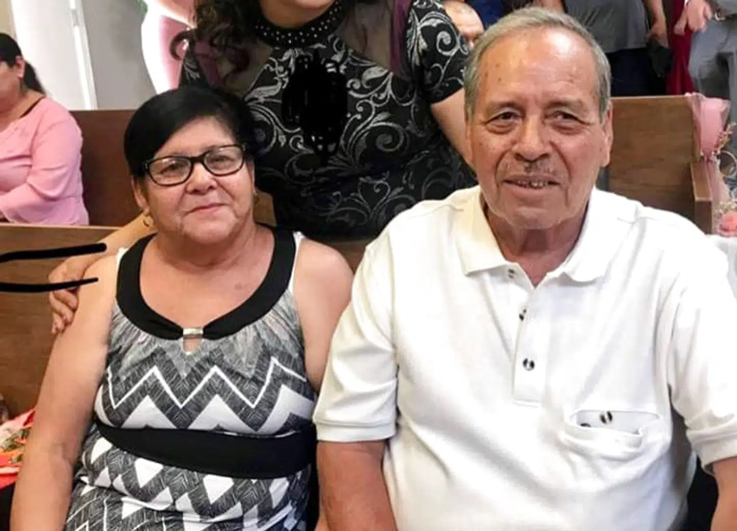 Juan de Dios Velazquez og hans kone Estela Nicolosa, som begge blev ramt i lørdagens masseskyderi i El Paso i Texas.