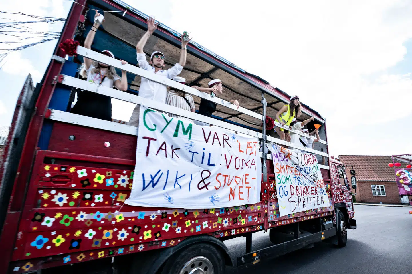 Arkivfoto: Den 28-årige mandlige chauffør af studentervognen er sigtet i sagen.