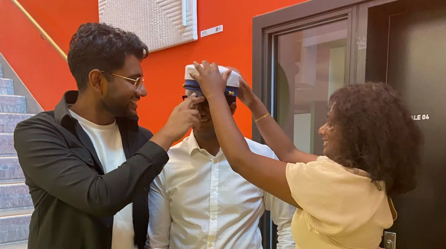 Her får Oliver Sasikaran huen på.