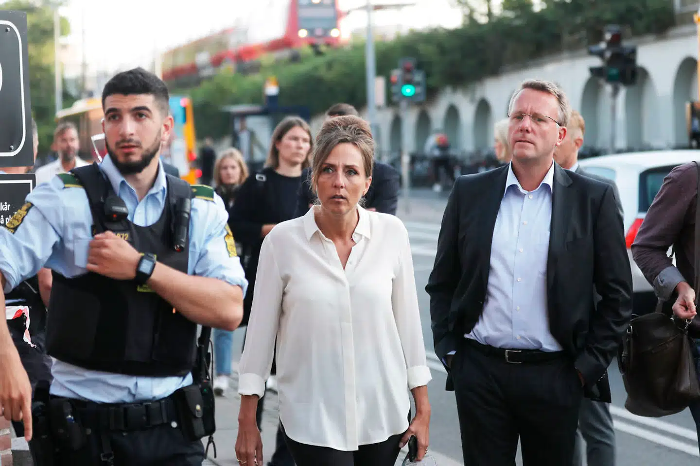 Skatteminister Morten Bødskov ankommer til Skattestyrelsen på Østerbro i København, onsdag den 7. august 2019. Tirsdag aften fik politiet meldinger om en kraftig eksplosion i nærheden af Nordhavn Station. Politiet bekræfter, at der har været tale om en kraftig eksplosion foran Skattestyrelsen.. (Foto: Olafur Steinar Gestsson/Ritzau Scanpix)