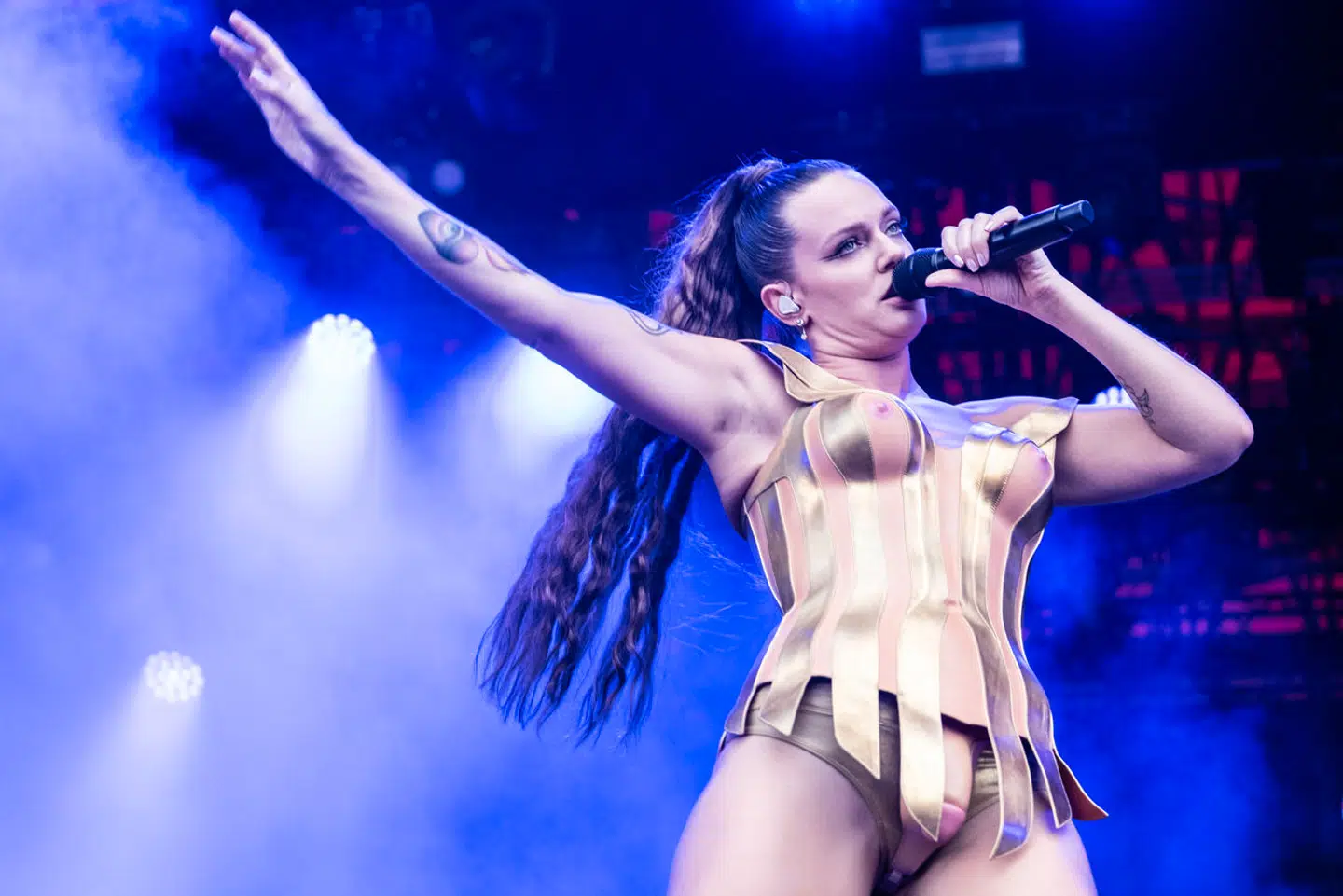 Tove Lo spiller på Orange Scene på Roskilde Festivalen torsdag den 29. juni 2023. (Foto: Helle Arensbak/Ritzau Scanpix)