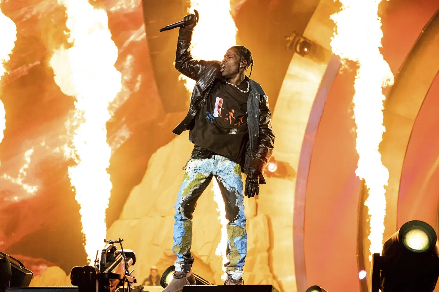 Travis Scott under sin optræden til Astroworld i 2021, hvor ti personer mistede livet.