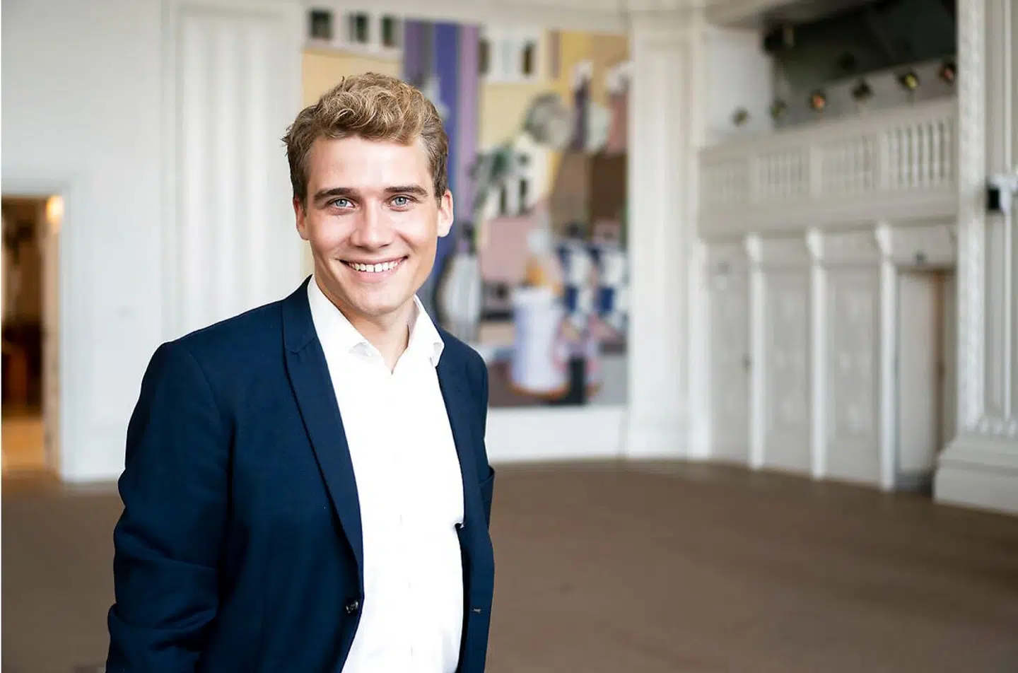 Her er 29-årige Magnus Ulvemann, der fra 1. august er særlig rådgiver for Jakob Ellemann-Jensen.