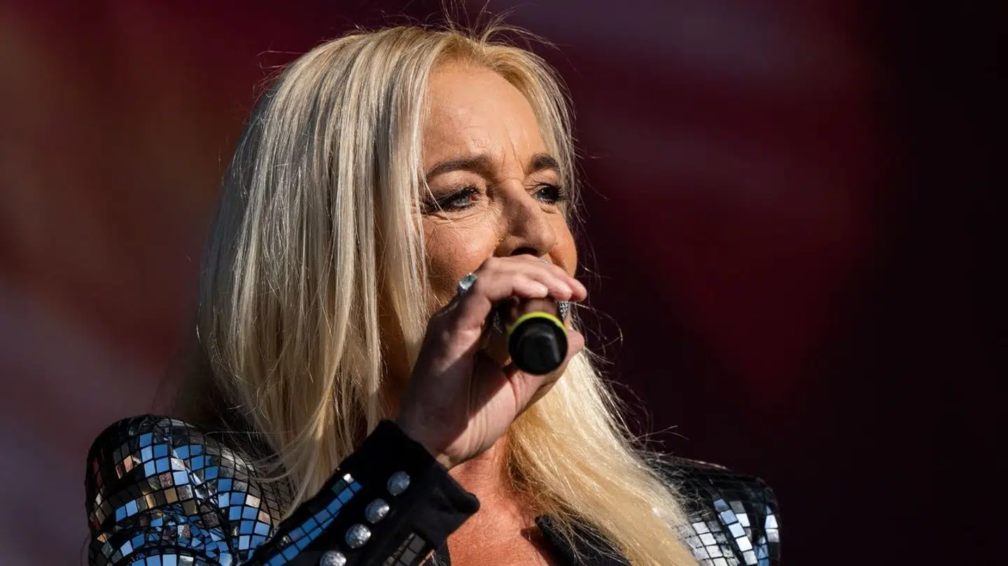 Anne Linnet har tidligere tjent gode penge på trioen Anne, Sanne og Lis, som hun her optrådte med til Grøn Koncert i 2019.