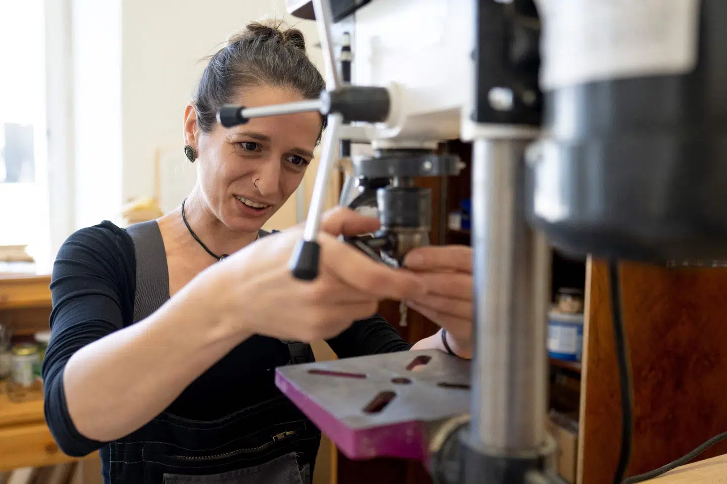 37-årige Sarah Sklenicka har haft svært ved at komme tilbage på arbejdsmarkedet efter at have passet sine to børn. Men efter at have deltaget i et nyt østrigsk projekt, er hun blevet langt mere bevidst om mine egne kundskaber. Joe Klamar/Ritzau Scanpix