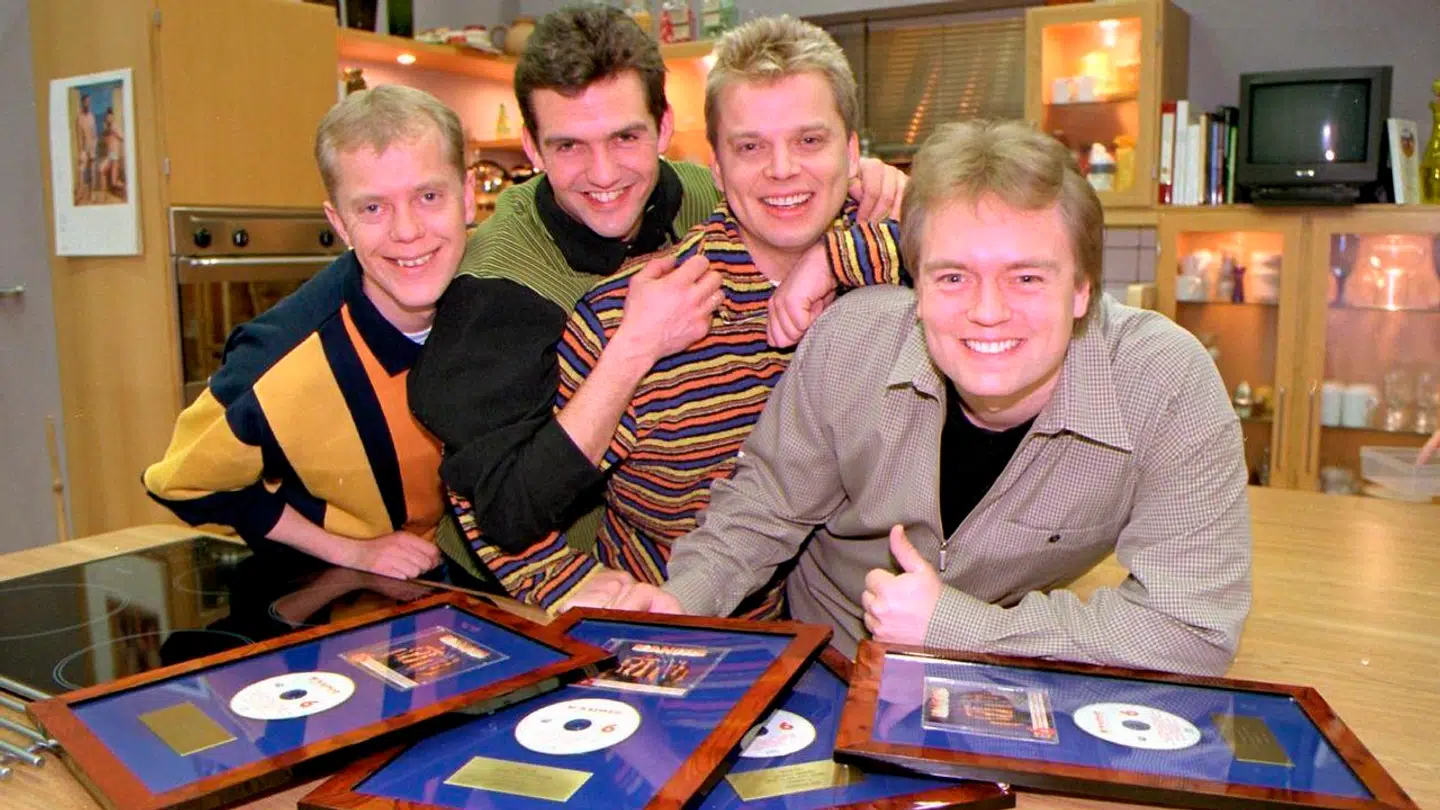 Da Kandis fik deres første guldplade, poserede Jens Erik Jensen, Benny Jensen, Jørgen Hein Jørgensen og Johnny Hansen i anledningen af successen, der kun fortsatte siden.