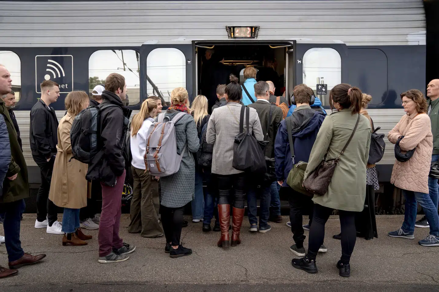 DSB udbetalte grundet forsinkelser i 2022 fire gange så meget i kompensation til deres pendlere end i 2021. (Arkivfoto). Linda Kastrup/Ritzau Scanpix