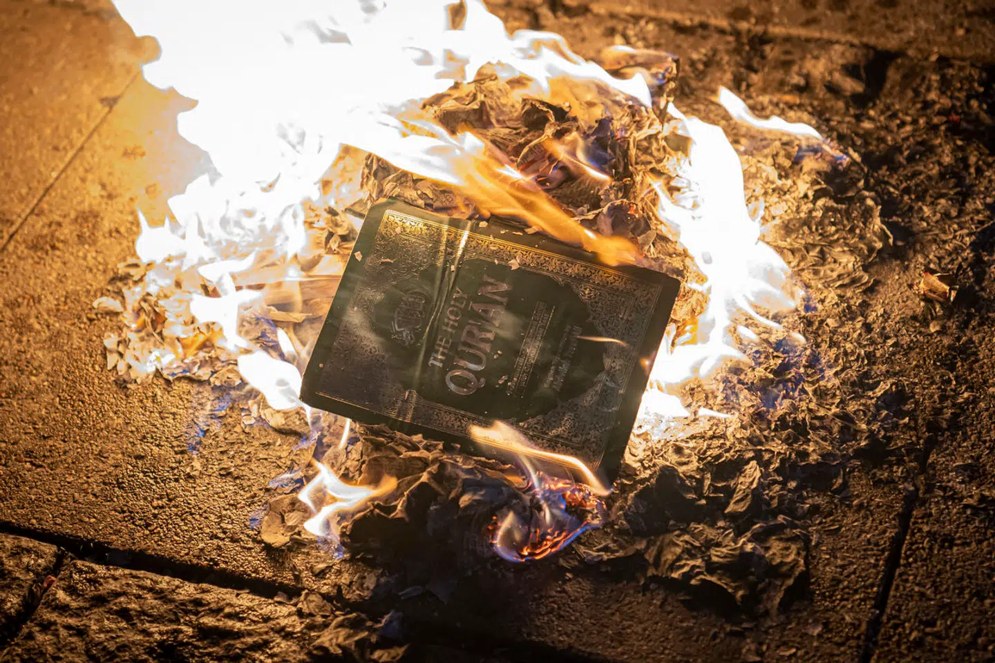 »Et dybere spørgsmål vedrører derfor den selvstændige moralske værdi af disse ytringer,« skriver Jakob v. H. Holtermann