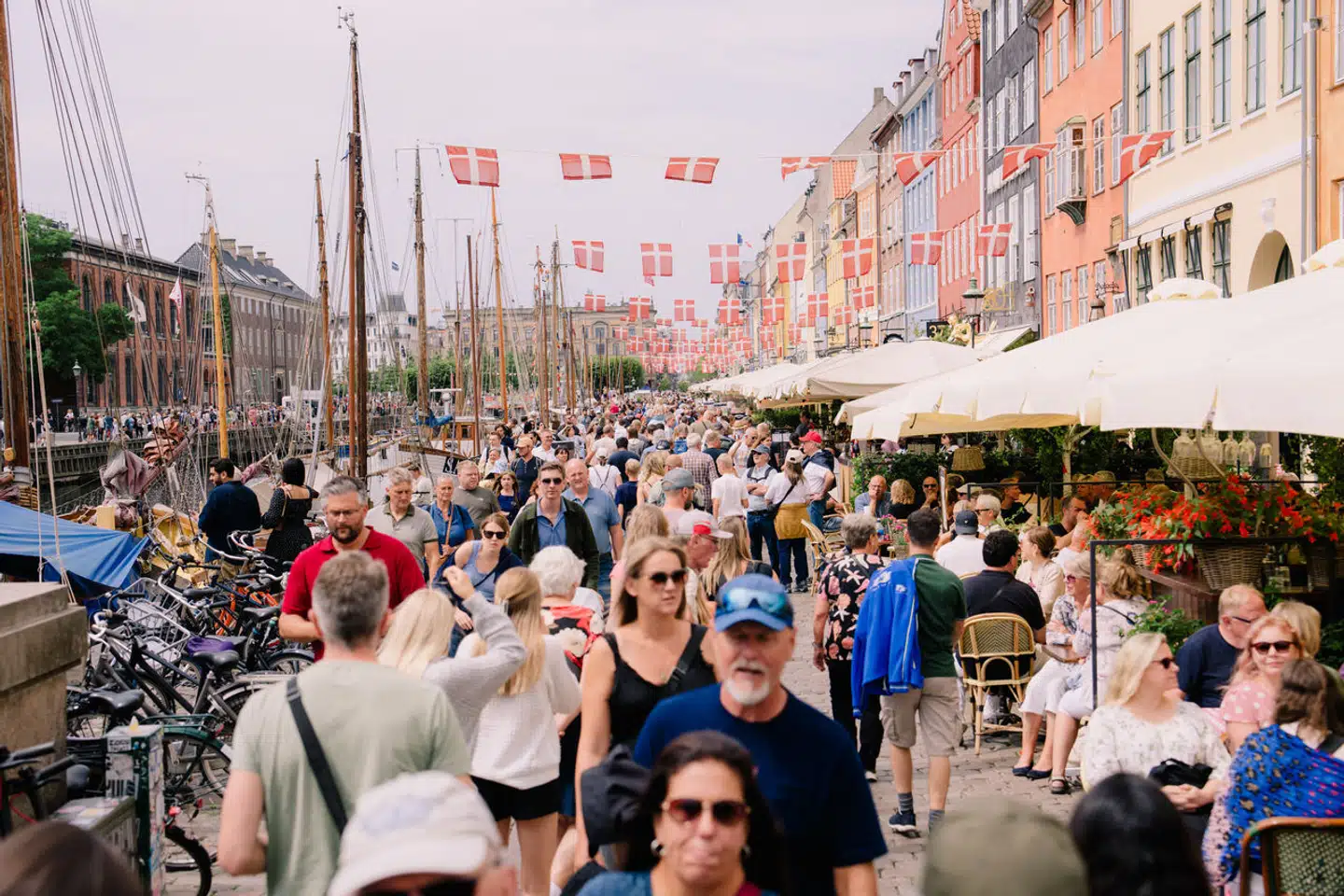 Selvom nordmænd og svenskere plejer at valfarte som turister til det danske ganske land, kan et andet billede være ved at tegne sig.