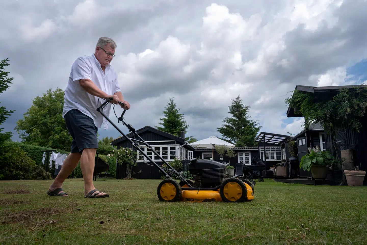 59-årige Michael Geilager er netop gået på pension efter 26 år som skoleleder på grund af et enkelt flåtbid.