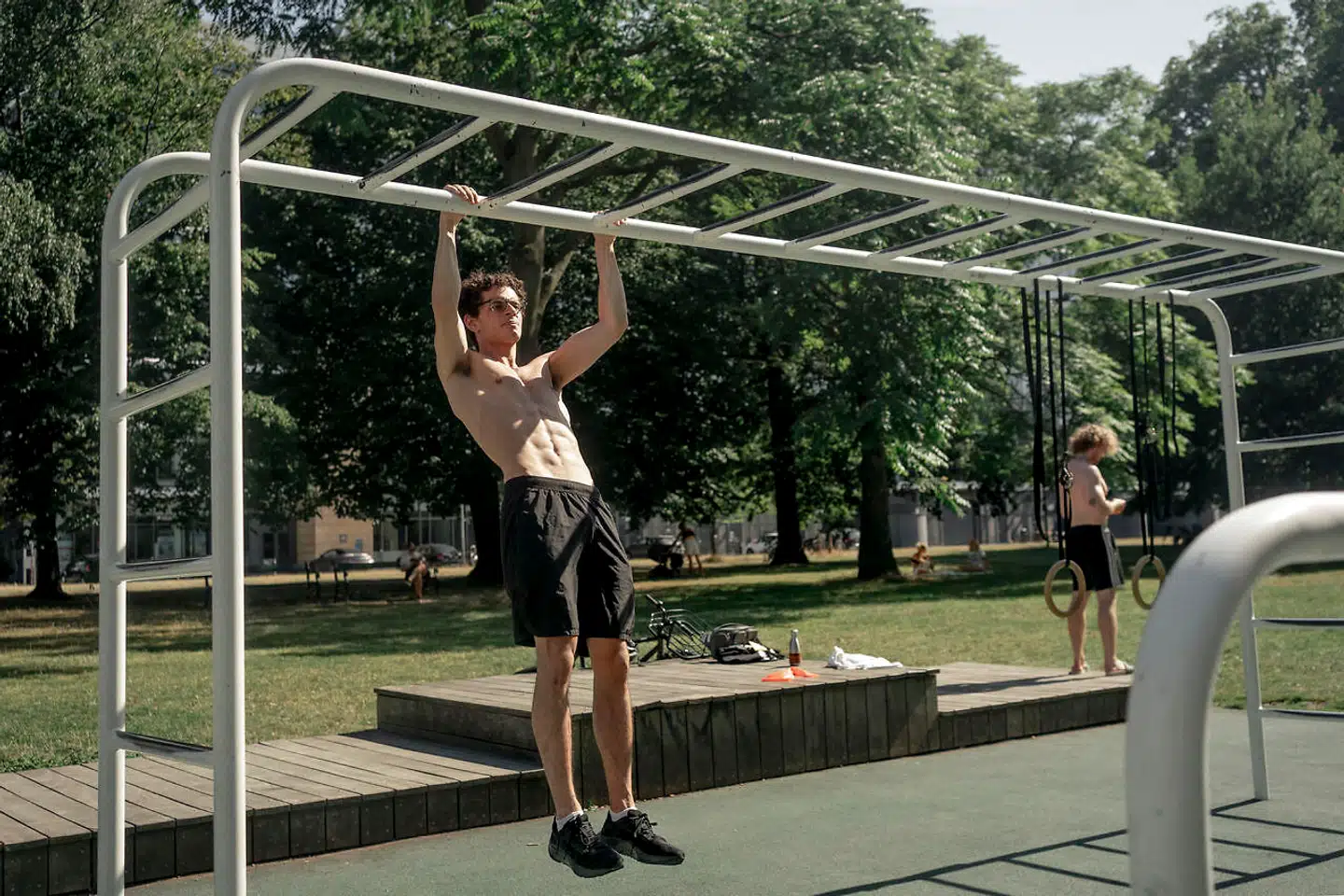 Muskelmassen falder med alderen, og det går ud over funktionsevnen. Derfor er det vigtigt at bevare opretholde muskelmassen, lyder det fra Nikolaj Bach.