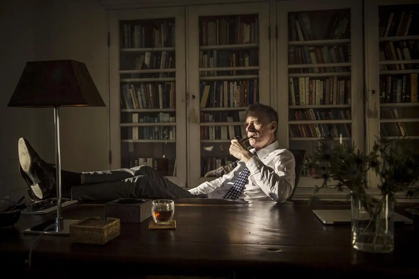 »Der kan siges meget positivt om erhvervsdrivende fonde og deres betydning for det danske samfund. Men de lider også af en svaghed: Fondene har ikke en ejer med incitamenter til at passe på pengene,« mener Ole P. Kristensen i denne leder. På billedet ses Klaus Riskær.