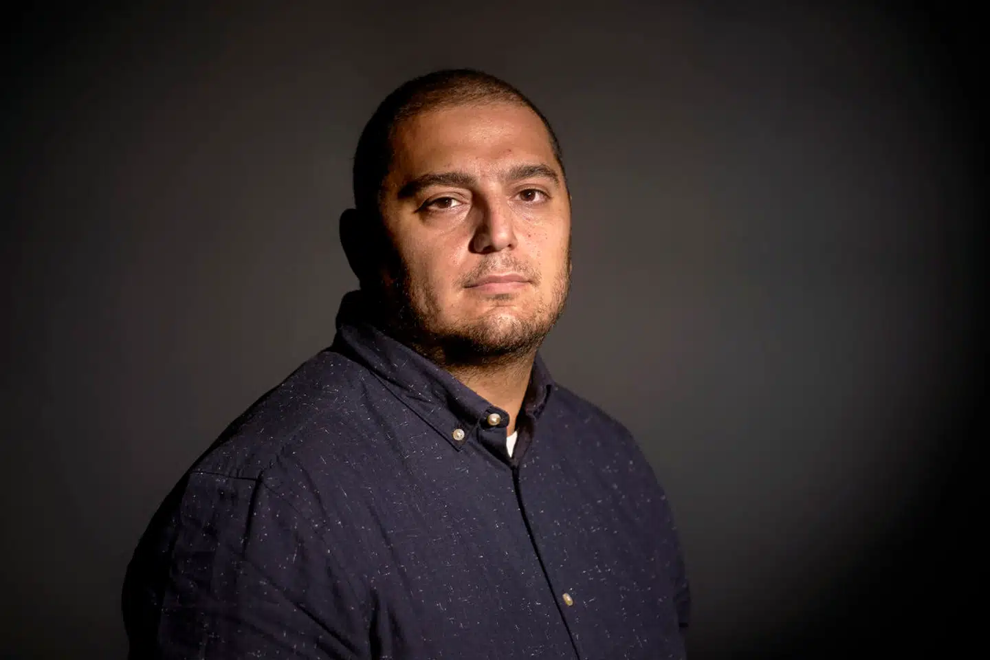 Det er på tide, at DSB og Banedanmark privatiseres, så vi pendlere kan møde på arbejde til tiden – uanset afstanden til vores arbejdsplads, skriver radioværten Ali Aminali.