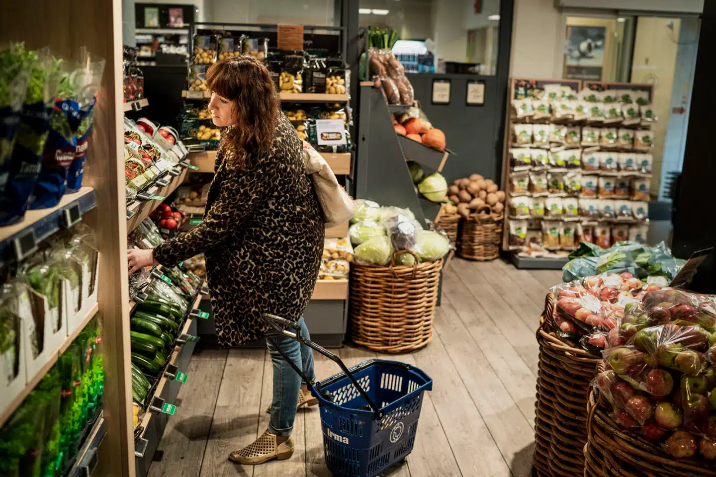 Inflationen får danskerne til at købe mindre mængder og billigere varer i supermarkederne.