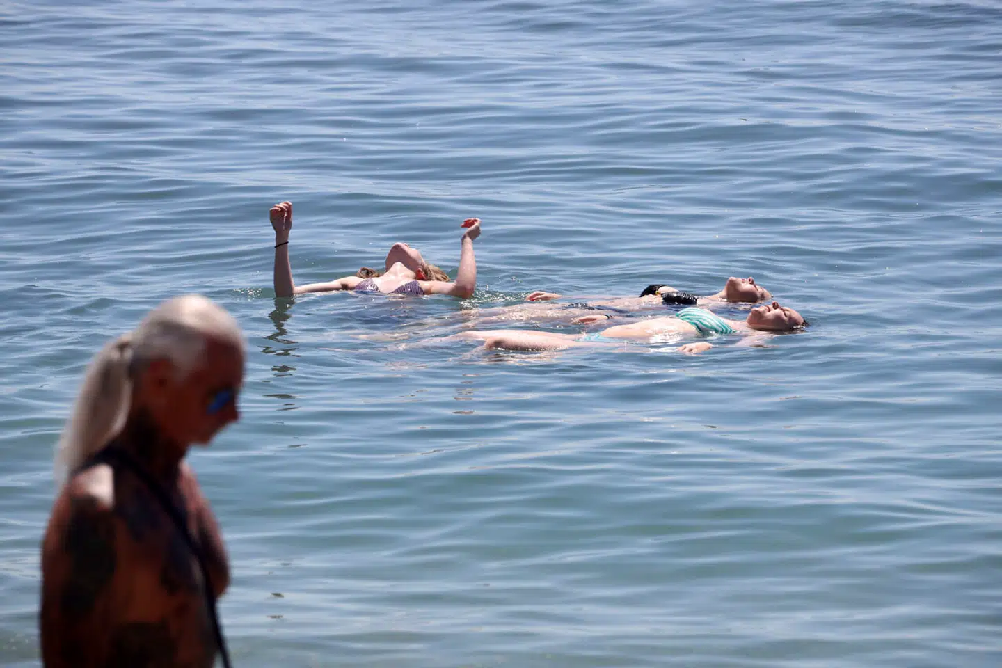 Selvom der er høje temperaturer i Spanien hele sommeren, er man ikke garanteret et dyp i en pool. Flere pools er allerede lukket på grund af restriktioner omkring vandforbrug.