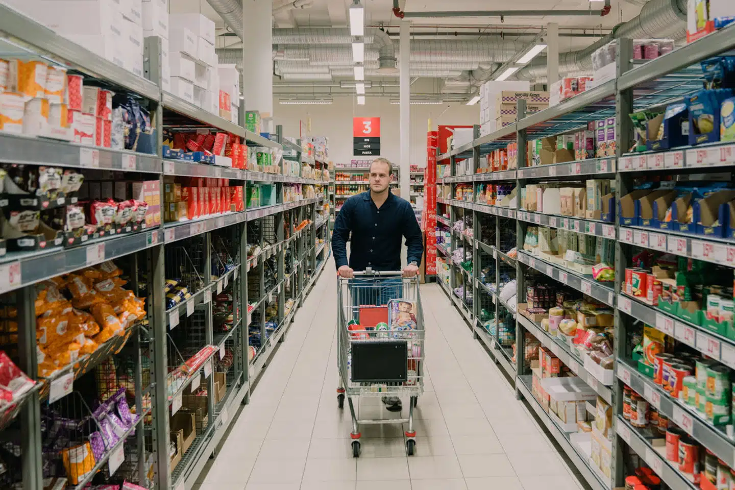 Berlingskes journalist Kasper Fast tog i januar en tur til Sverige for at handle ind. Dengang var den svenske krone også meget lav.