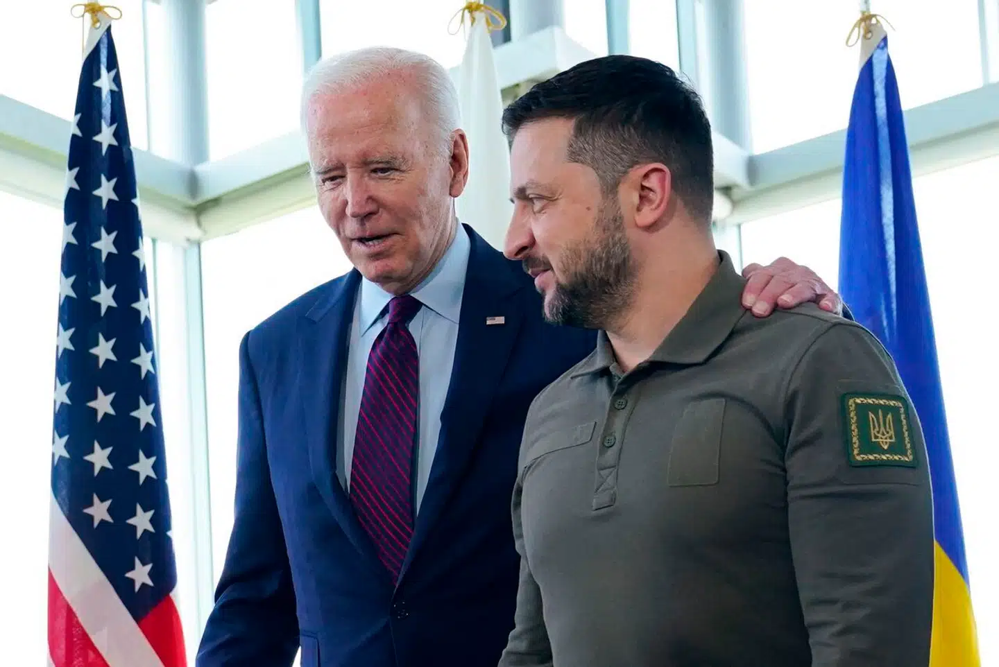 Statsoverhovederne fra henholdsvis USA og Ukraine Joe Biden og Volodymyr Zelenskyj (Photo by Susan Walsh / POOL / AFP).