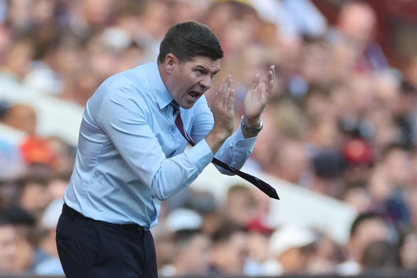 »Nu har du åbenbart valgt at blive manager i Saudi Arabien. Du har knust mit hjerte, Steven Gerrard. Hvad vil du dér? I et menneskefjendsk diktatur uden nogen fodboldtradition?« spørger Bo Heimann.