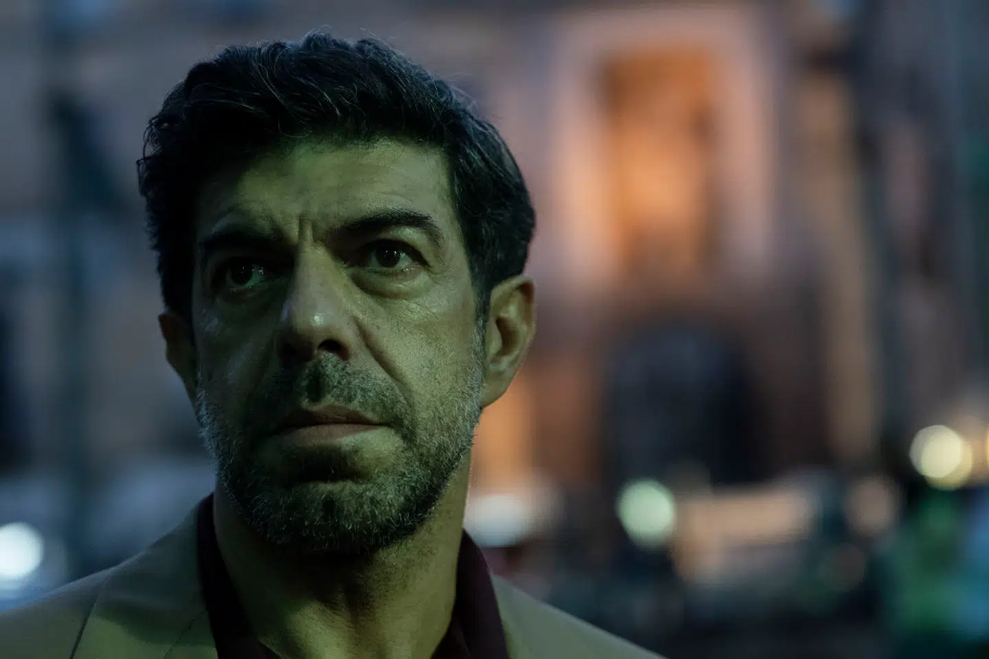 Pierfrancesco Favino har medvirket i mere end 50 europæiske og amerikanske film og tv-serier siden begyndelsen af 1990'erne. I »Nostalgia« er han med i næsten hver eneste scene som Felice, der vender hjem til Napoli efter 40 år.