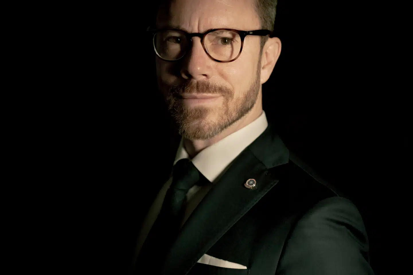 Jakob Ellemann-Jensen (V) har været sygemeldt med stress siden starten af februar, hvor han fik et ildebefindende.