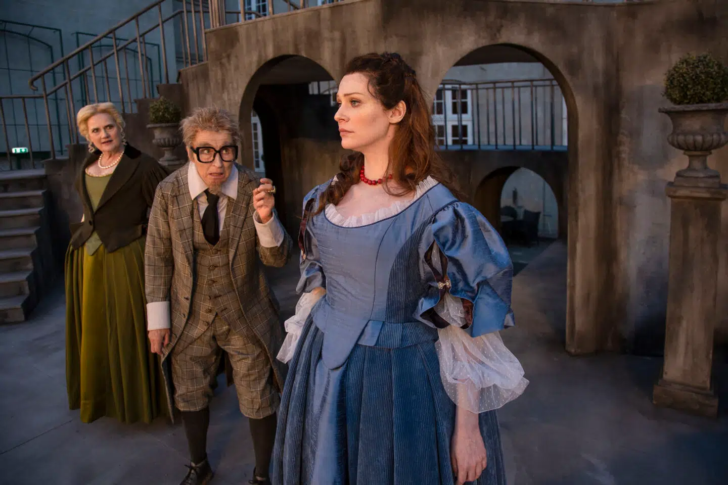 Tina Gylling Mortensen, Karen-Lise Mynster og Nanna Skaarup Voss i »Den gerrige«.