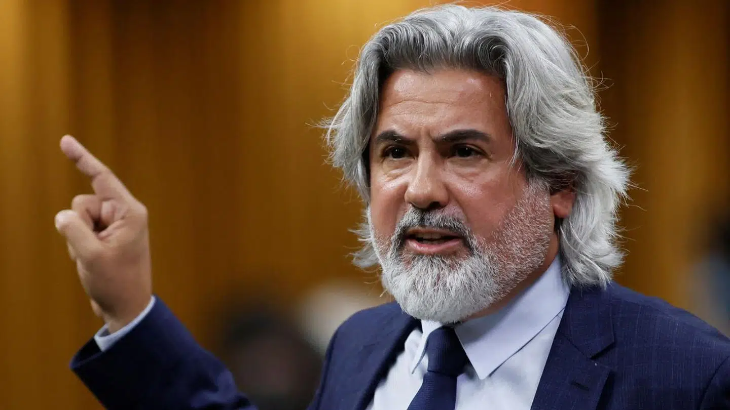 Canadas kultur- og medieminister, Pablo Rodriguez, kalder Google for »dybt uansvarlig«, idet giganten fjerner alle nyhedslinks fra blandt andet sin søgemaskine.