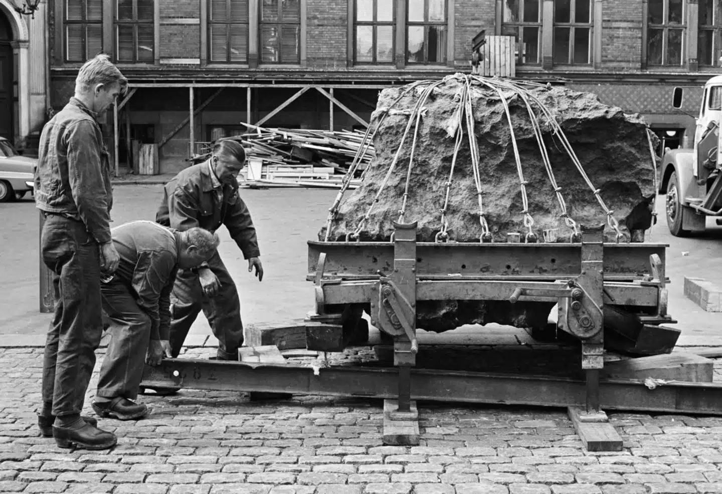 Her ankommer Agpalilik til København i 1963.