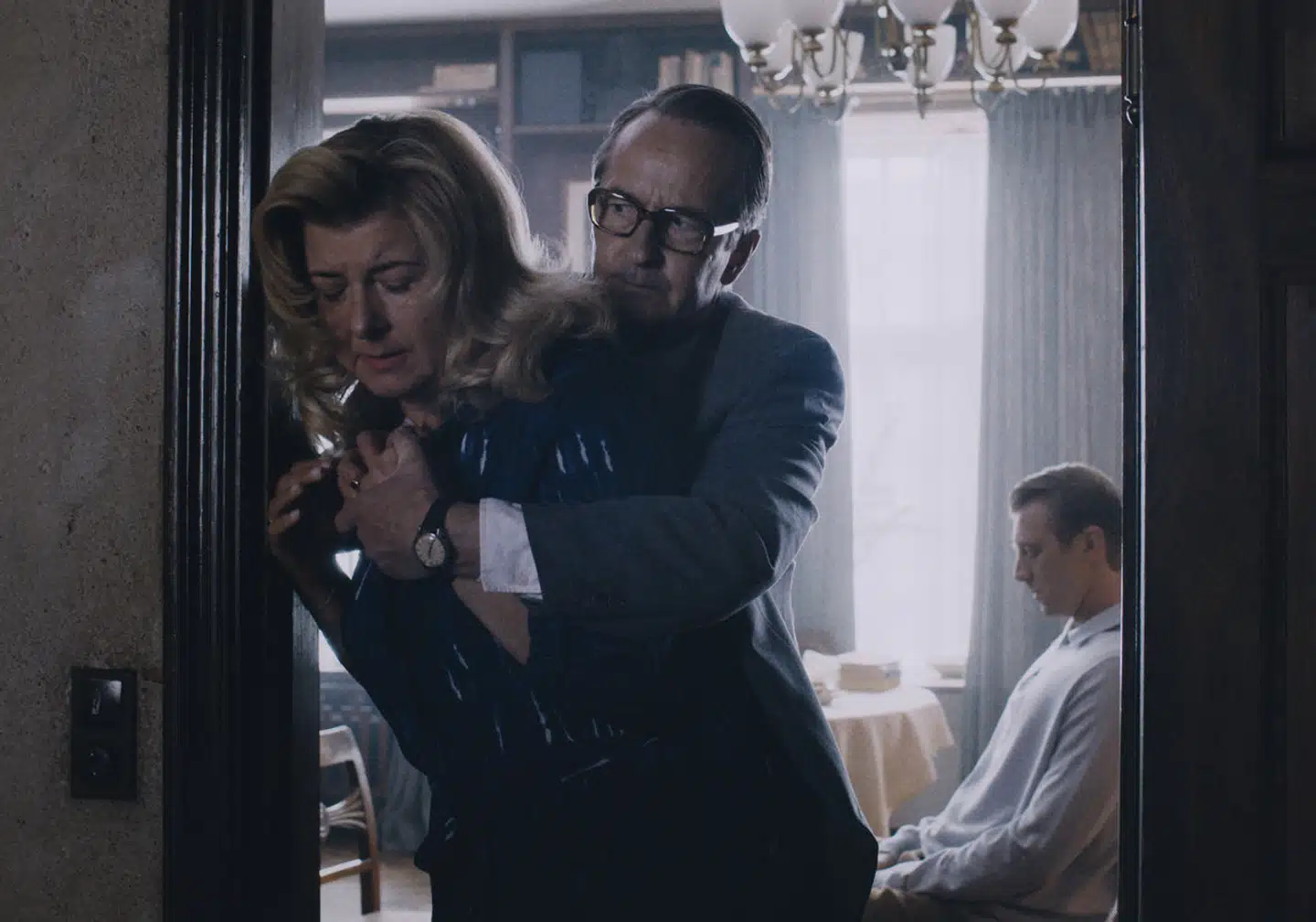 I interviewet »siger den prisbelønnede skuespiller udelukkende begavede ting om disse ubekvemme sandheder om Tove Ditlevsen,« skriver Aminata Amanda Corr.