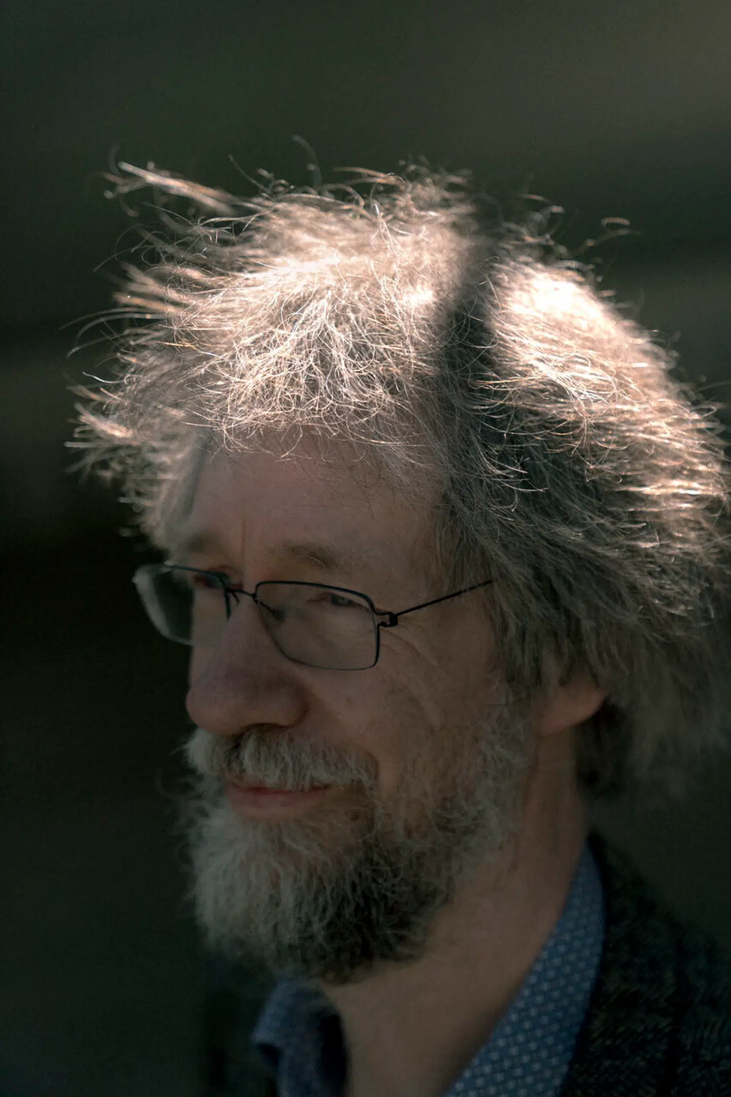 Sebastian Olden-Jørgensen har skrevet en række bøger om dansk historie i 1500-, 1600- og 1700-tallet. En af de seneste er om adelsmanden Herluf Trolle: »Herluf Trolle – adelsmand, kriger og skolestifter.« Foto: Asger Ladefoged.