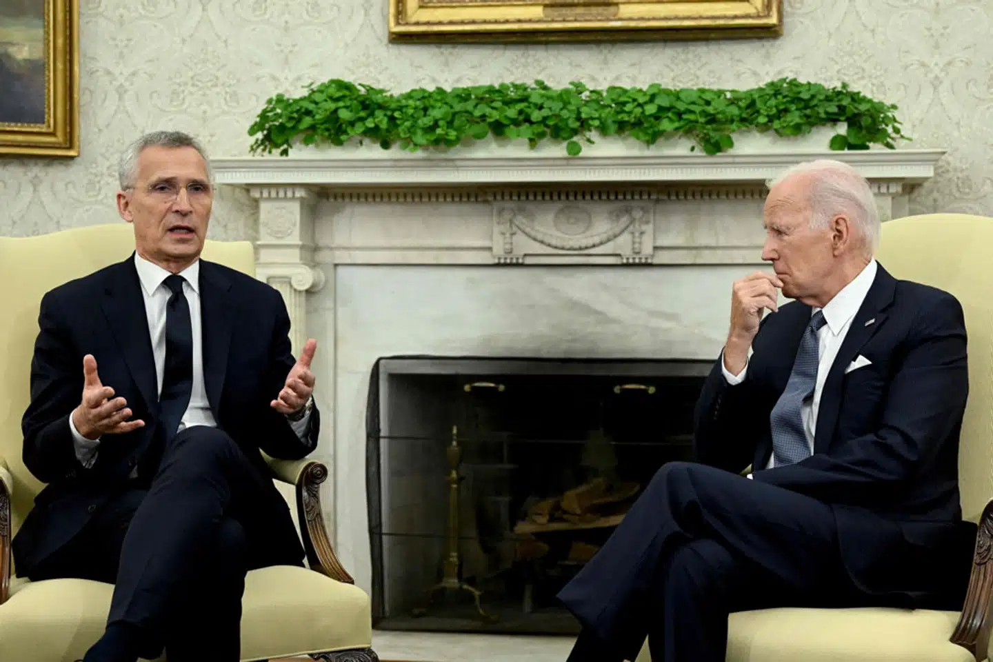 Natos generalsekretær, Jens Stoltenberg (tv), under sit besøg onsdag i Det Hvide Hus i Washington hos præsident Joe Biden. - Foto: Andrew Caballero-Reynolds/Ritzau Scanpix