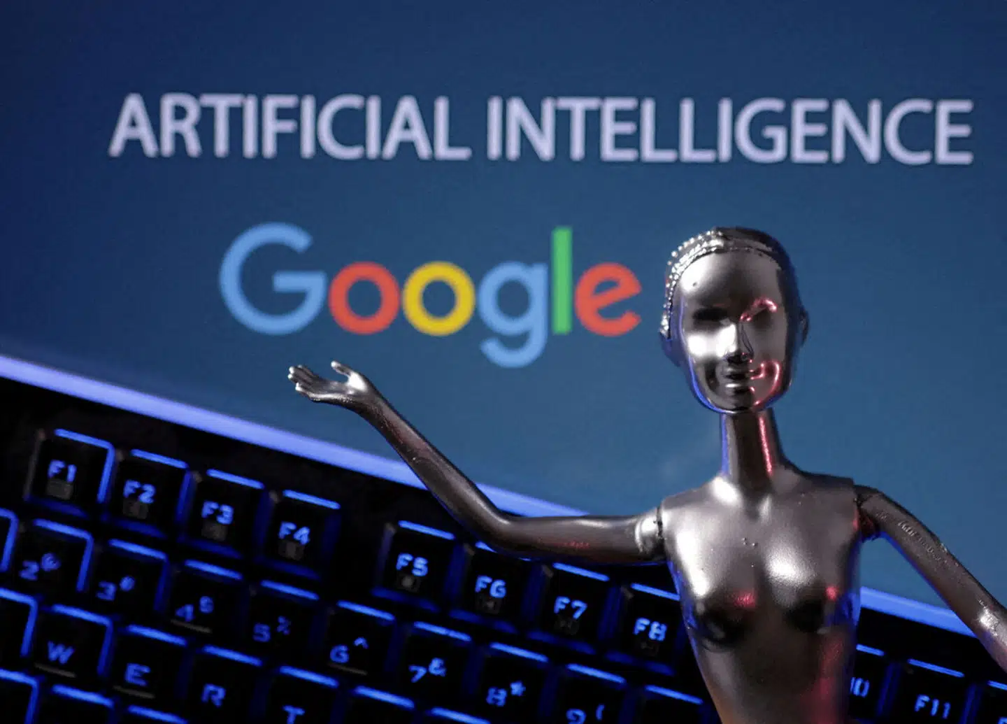 Er det sikkert at skrive med de såkaldte chatbots? Ikke ifølge Google, som selv markedsfører en ny kunstig intelligens.
