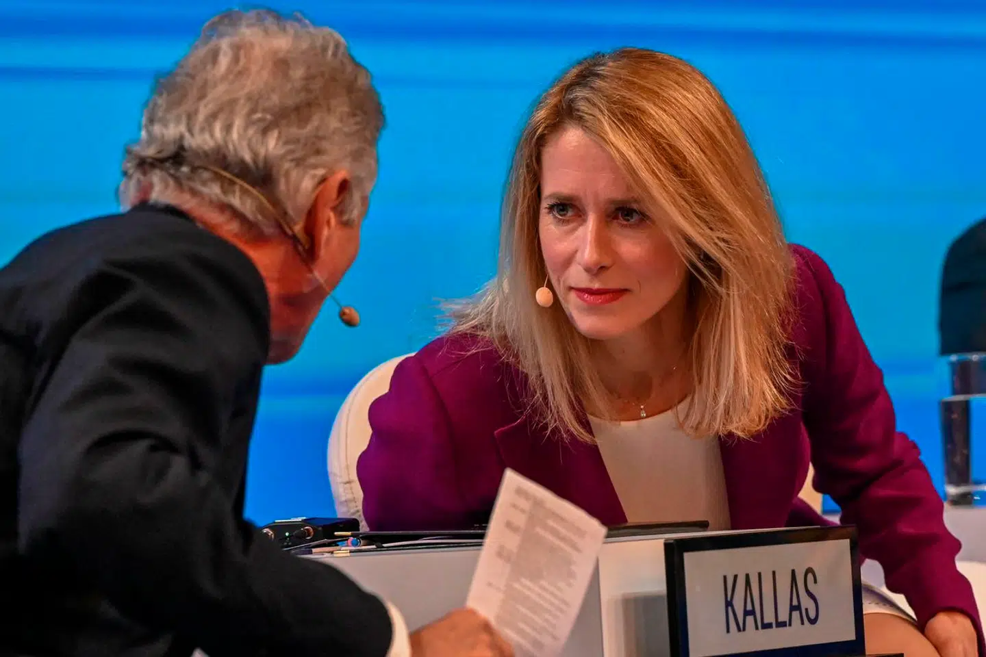 Den estiske premierminister, Kaja Kallas (t.h.), har tilsyneladende vundet momentum i det storpolitiske spil om at få NATOs toppost.
