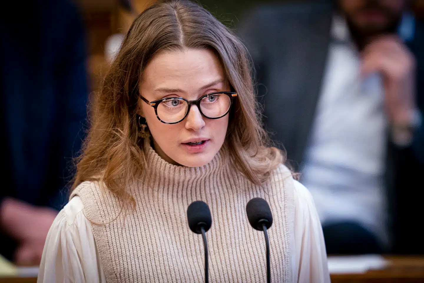 Aki-Matilda Høegh-Dam har tidligere sagt, at hvis Danmark i virkeligheden var et rigsfællesskab, ville vi også kunne rumme hinandens sprog med henvisning til den debat, der kom efter hendes grønlandske tale i salen. (Arkivfoto) - Foto: Philip Davali/Ritzau Scanpix (Foto: Liselotte Sabroe/Ritzau Scanpix)