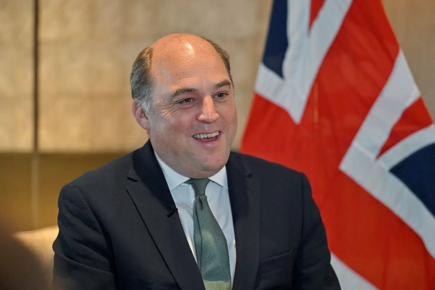 Bookmakerne har udpeget den britiske forsvarsminister Ben Wallace som favorit. Foto: REUTERS/Caroline Chia/Ritzau Scanpix.