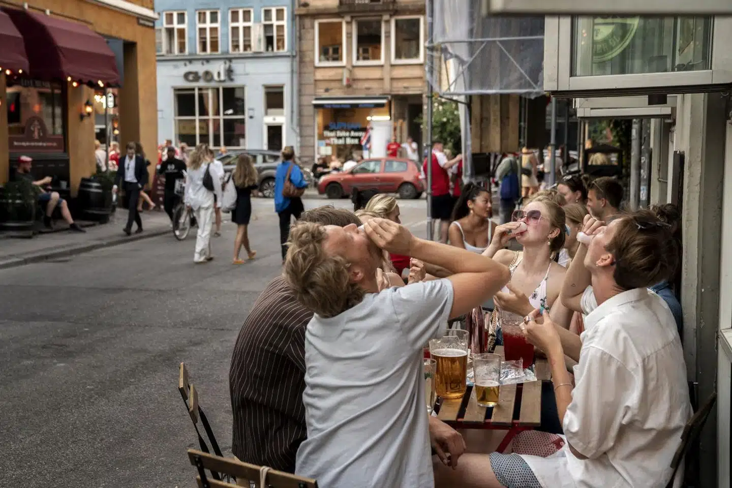 »Som indfødt ærkekøbenhavner har jeg muligvis ikke eneret på at have de rigtige holdninger til København og byens udvikling. Alligevel kan jeg ikke lade være med at føle en lille smule indignation over tilflyttertypernes indstilling til, hvad København har været, og hvad byen er blevet til,« skriver Niels Peder Ravn.