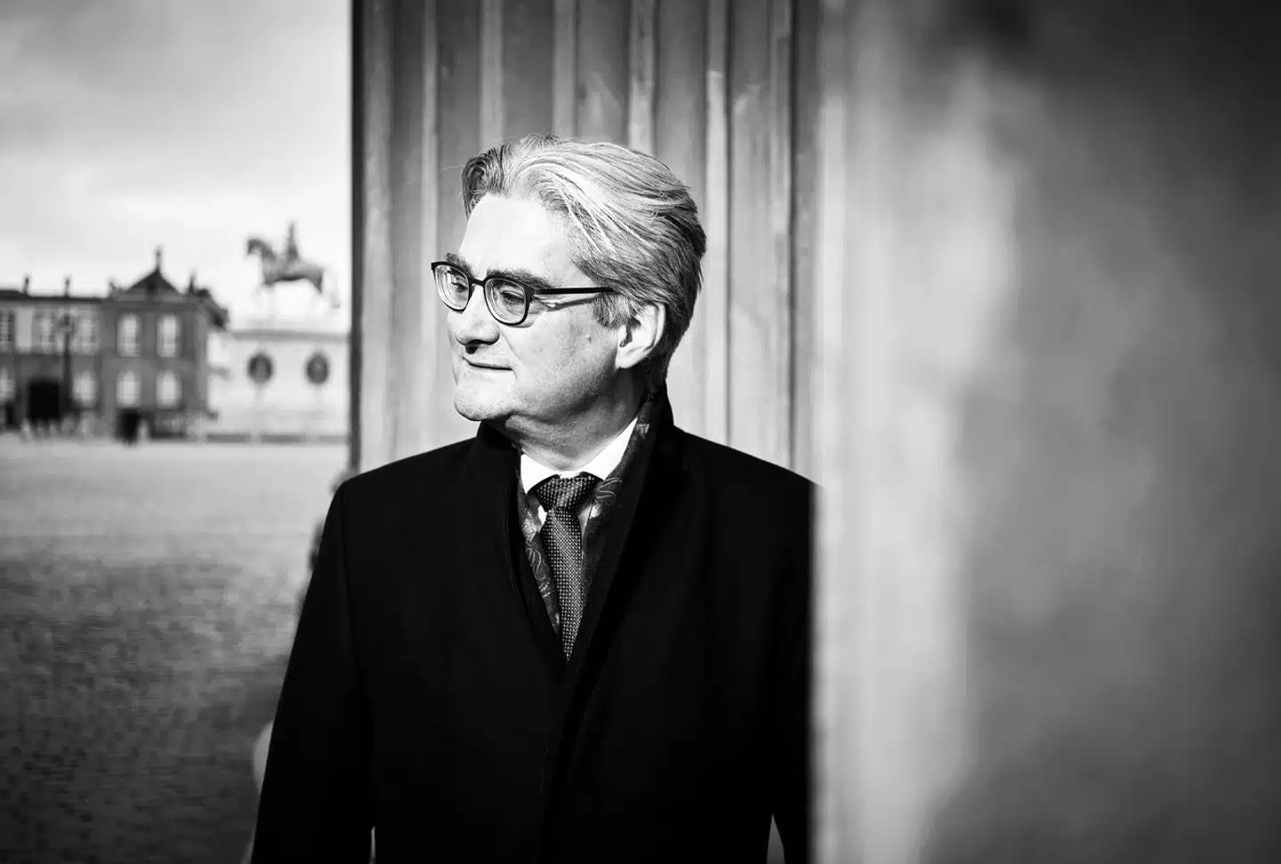 »Tag jer dog sammen. Tag støjproblemet så alvorligt, så I faktisk løser det,« skriver Søren Pind om forslaget om at stoppe udeservering i København kl. 22.00.