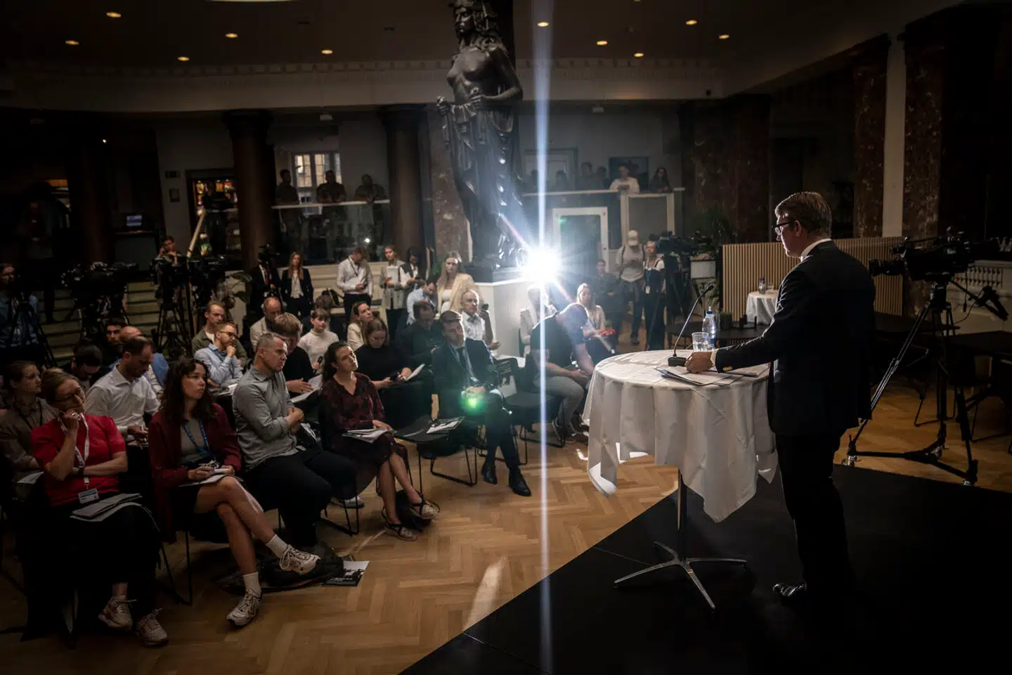 Fungerende forsvarsminister Troels Lund Poulsen (V) præsenterer regeringens udspil til et nyt forsvarsforlig på et pressemøde i Forsvarsministeriet i København tirsdag den 30. maj 2023.