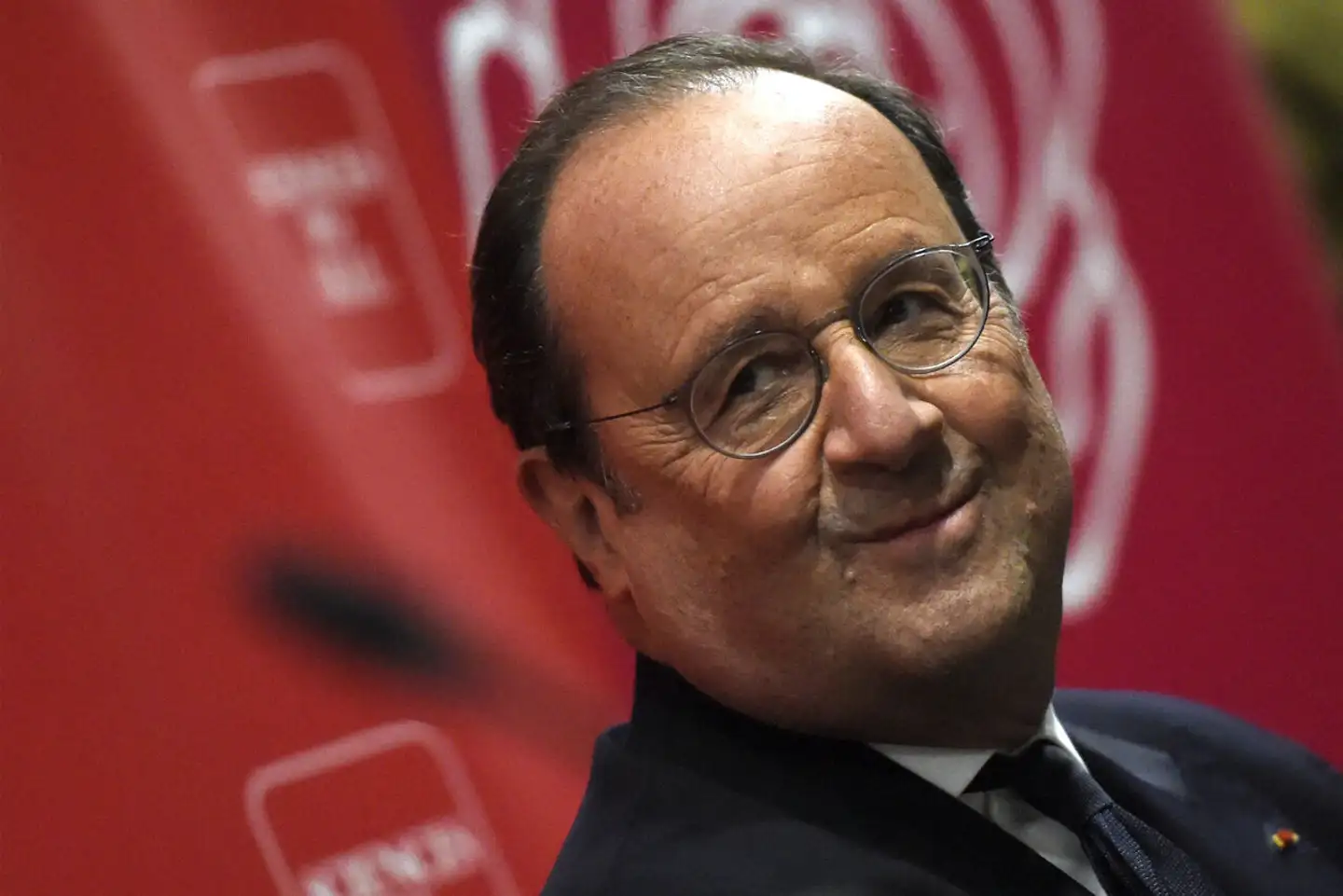 Frankrigs førhen magtfulde Parti Socialiste har været i frit fald, siden François Hollande i 2017 forlod Élysée-palæet som en historisk upopulær præsident. Partiets kandidat måtte nøjes med skandaløse 1,75 procent af stemmerne ved sidste års valg.