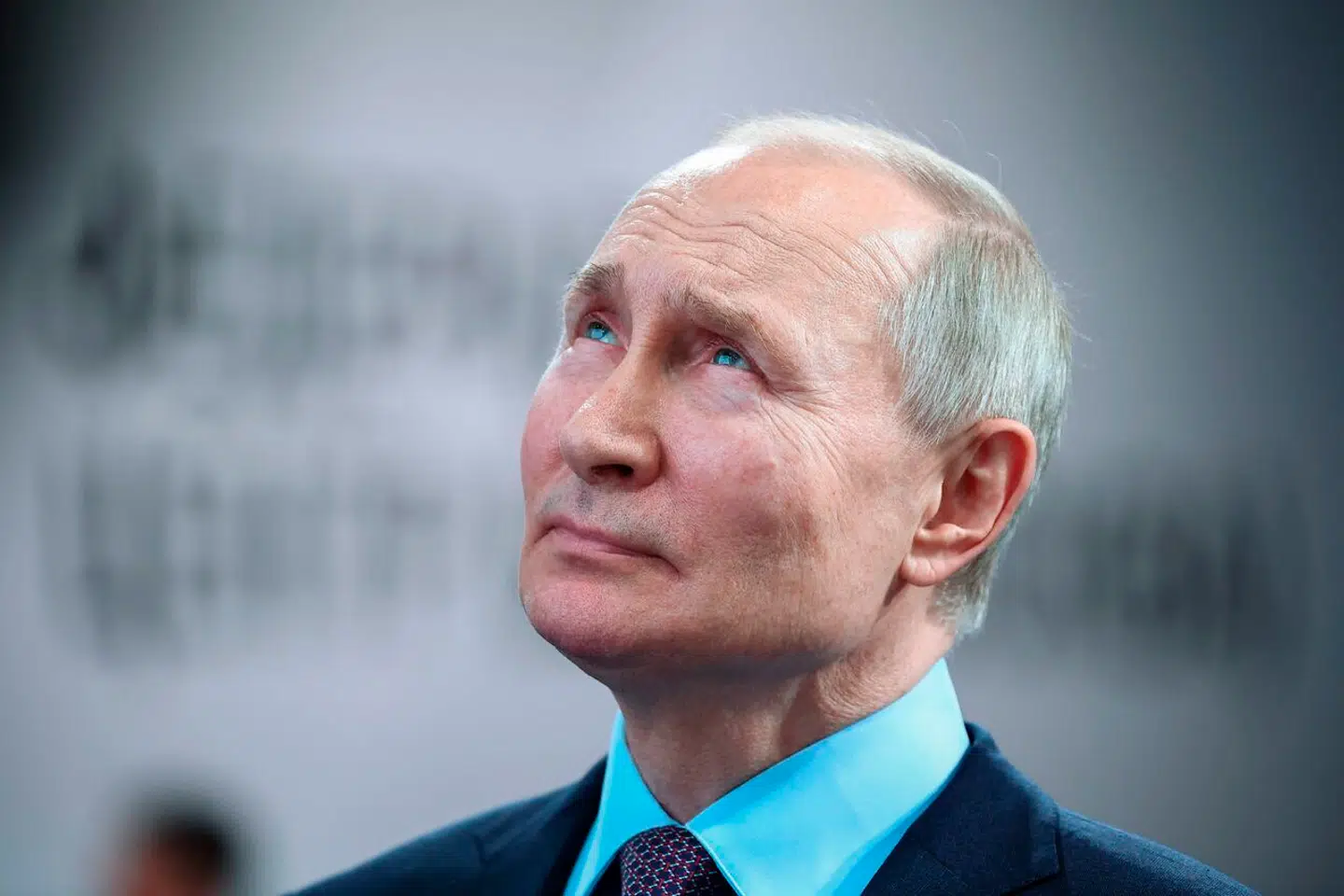 »Et andet tema, der blev ved med at dukke op under konferencen, er de 6.000 atommissiler, Rusland råder over i sine våbenlagre, og som Putin og hans folk bliver ved med at bringe i spil.«