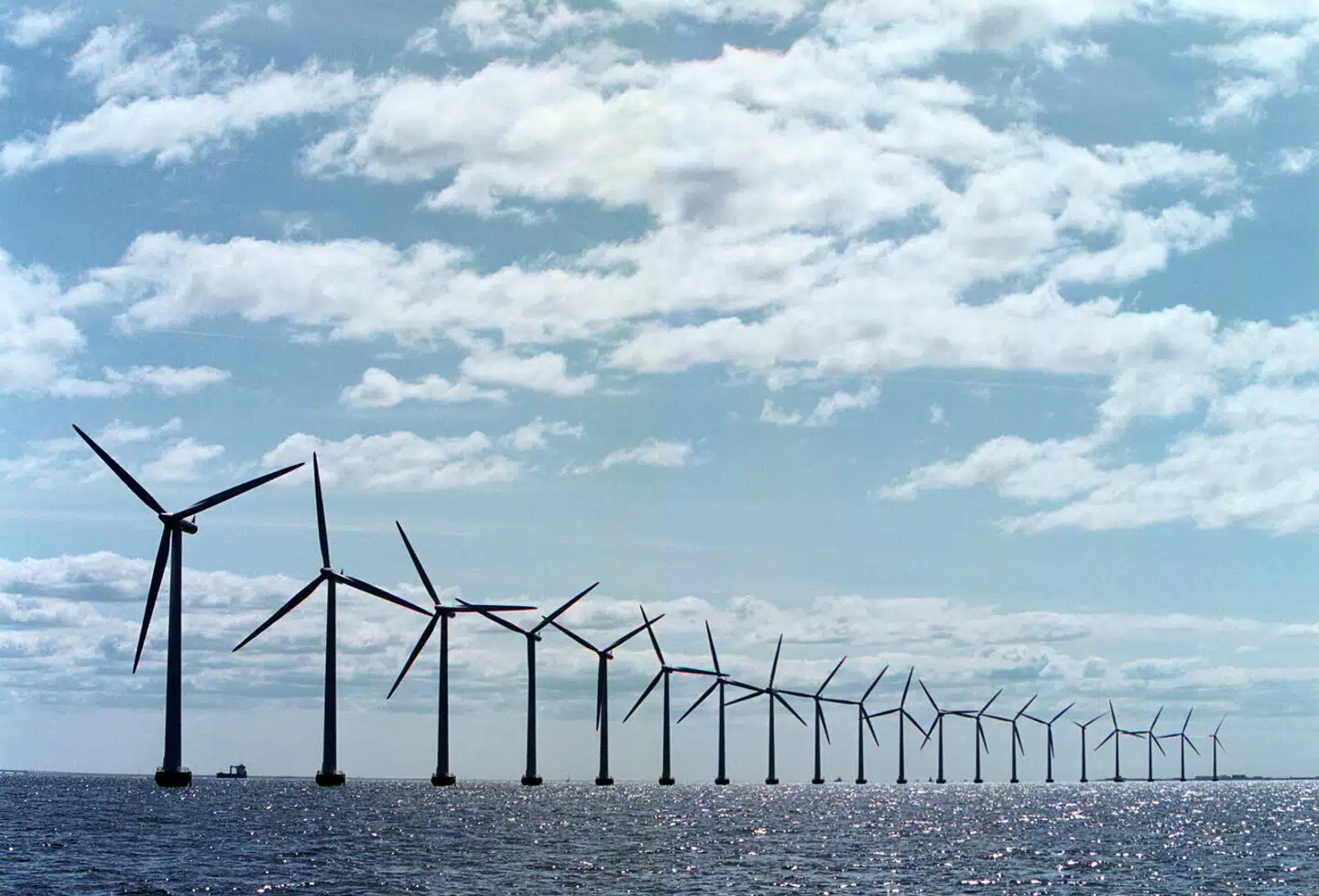 Hvis Danmark vil have en andel i det vindeventyr, som alle drømmer om, kræver det, at staten er klar til at investere mere end 40 milliarder kroner i nye havvindparker.
