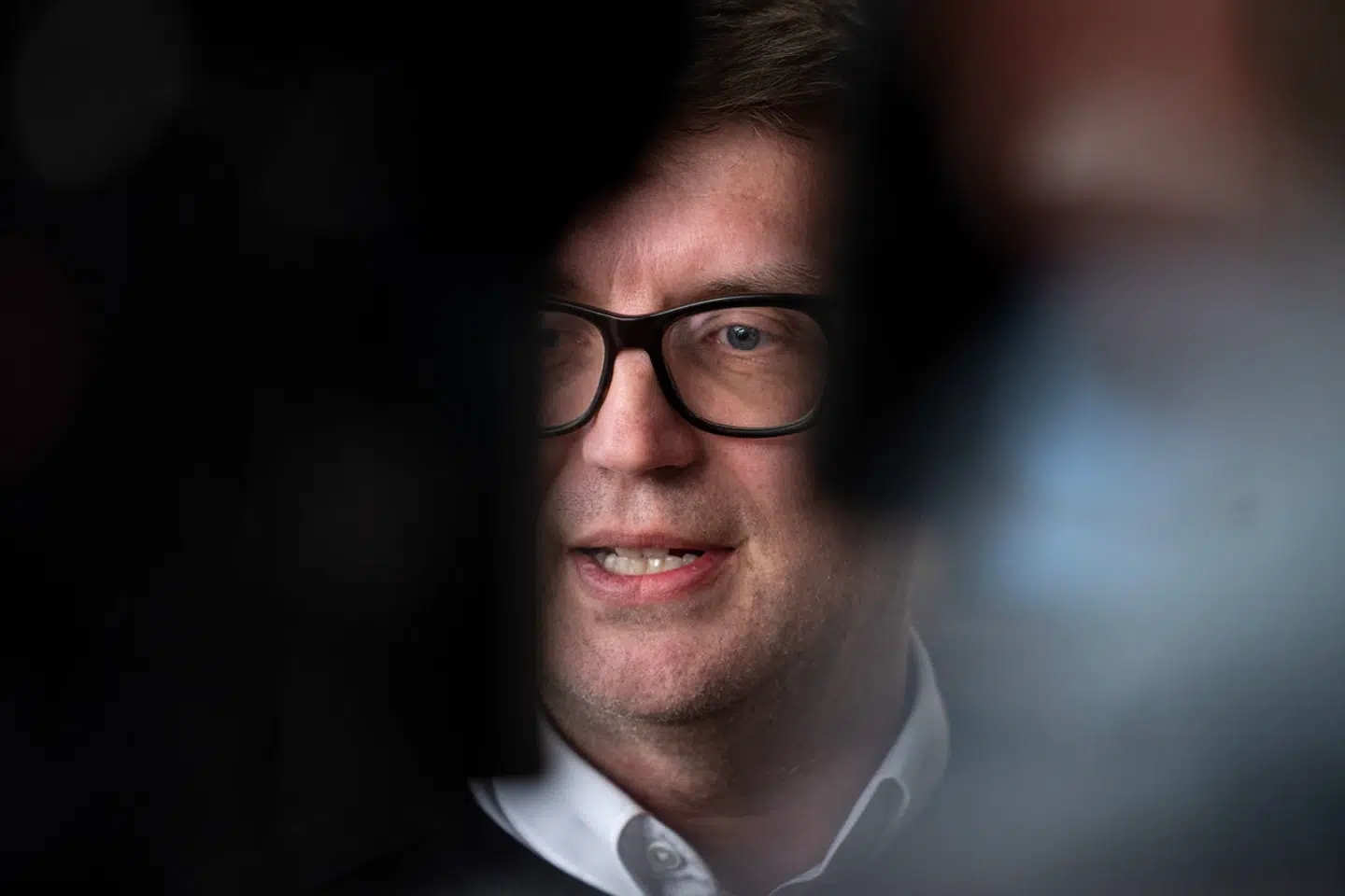 Fungerende forsvarsminister og Venstre-leder Troels Lund Poulsen har i Jakob Ellemann-Jensens fravær fået smag for magten, lyder det fra interne kilder i Venstre.