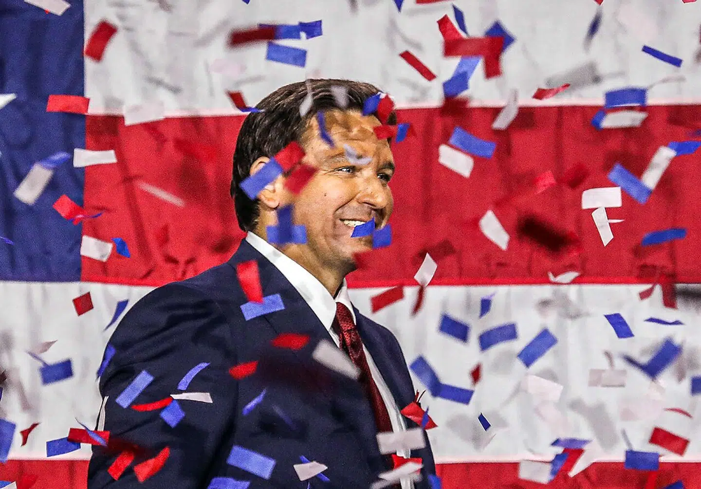 44-årige Ron DeSantis blev ved det amerikanske midtvejsvalg i november genvalgt til en anden embedsperiode som guvernør i Florida.