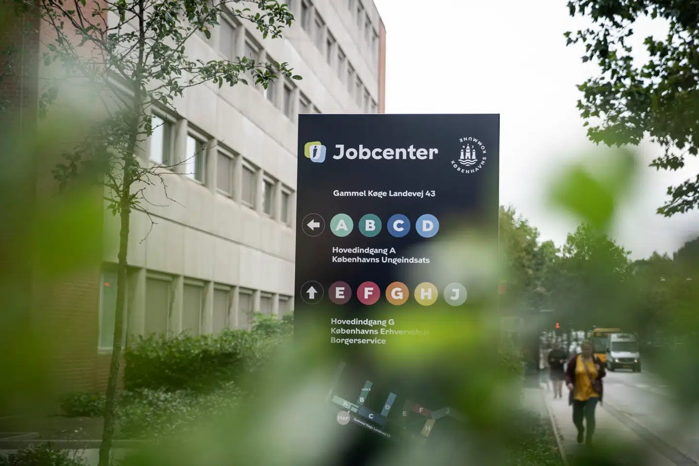 »Reformkommissionens anbefalinger er et bud på at løse nogle af de problemer, som gennem årtier har været erkendte, men svære at løse: At alt for mange unge og voksne borgere marginaliseres i forhold til arbejdsmarkedet,« skriver Nina Smith og Jon Kvist.