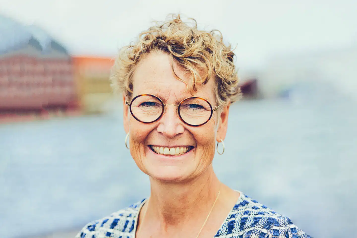 Den nye topchef i de godkendte revisorers brancheforening, FSR, ser venlig nok ud. Men i sin tid som rigsrevisor blev hun kaldt statens kælderkolde vagthund. Nu er hun gået i kødet på røverrevisorer, som skader branchens omdømme. Pr-foto: Thomas Nielsen