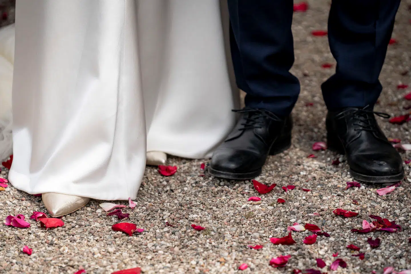 »Det er i ægteskabet, at vi lærer at tage hensyn til andre, før vi tager hensyn til os selv – eller bliver skilt,« mener Thomas Bernt Henriksen i denne leder.