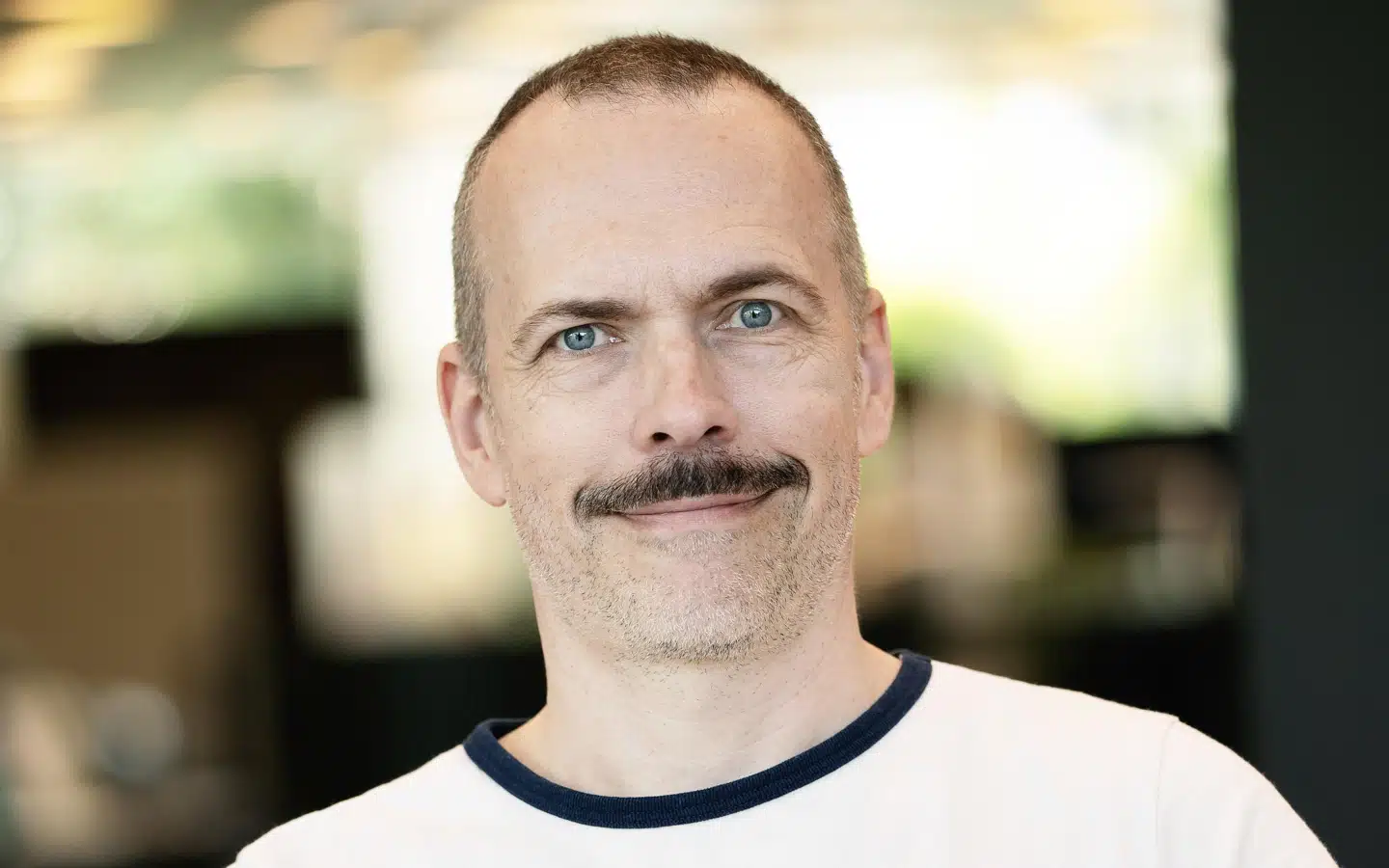 »Jeg har generelt den holdning, at der ikke er det, som læsning ikke er godt for,« siger bibliotekschef i Gentofte Kommune, Jeppe Bjørn.