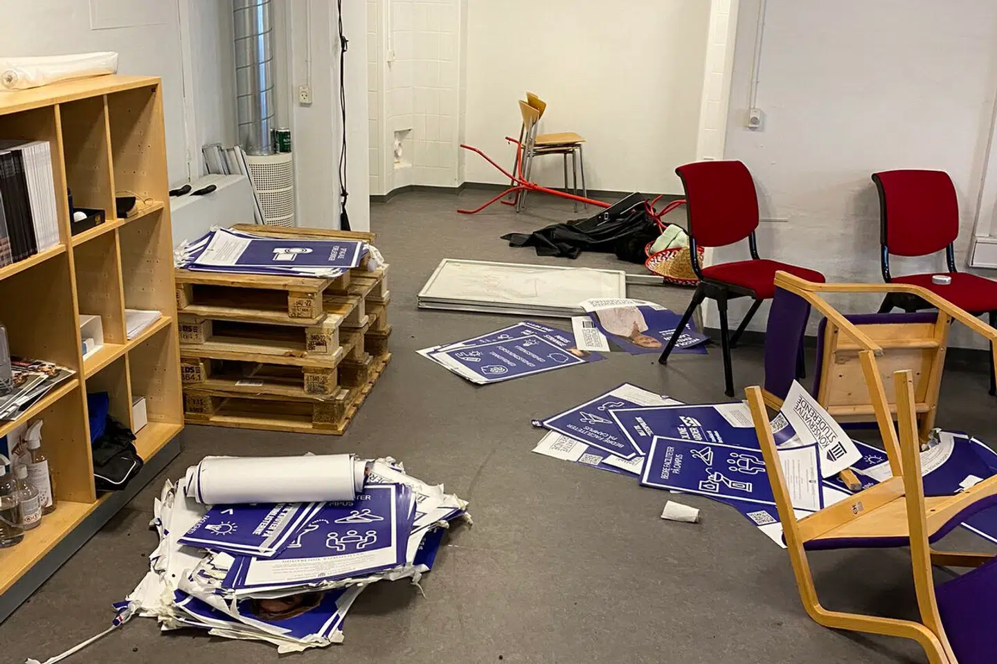 Det her syn mødte for nylig Konservative Studerende, da de åbnede døren til deres mødelokale på Københavns Universitet.