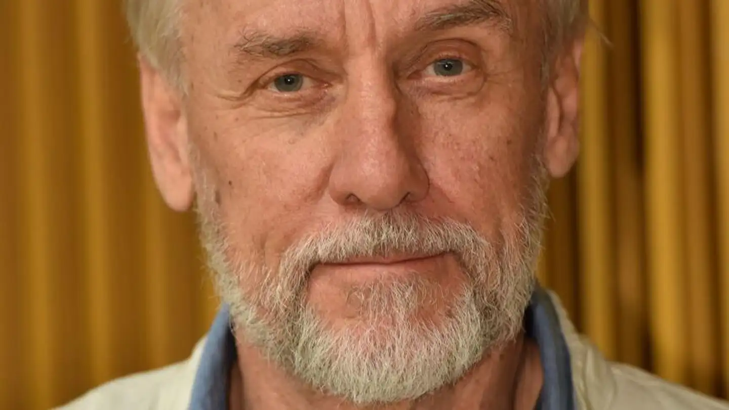 Håkan Nesser har hele tiden nægtet sig skyldig i groft skattesvig. I denne uge blev han frifundet ved byretten i Stockholm.